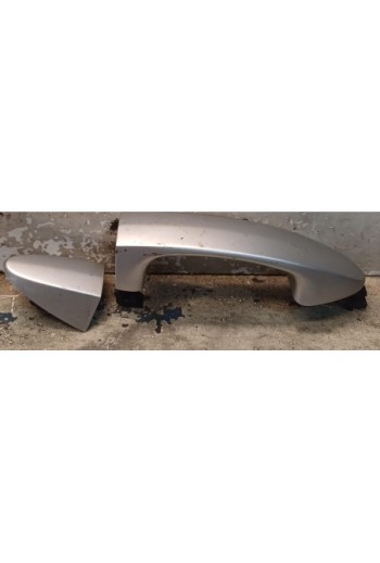 Maniglia posteriore destra...