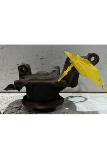 Mozzo anteriore destro...