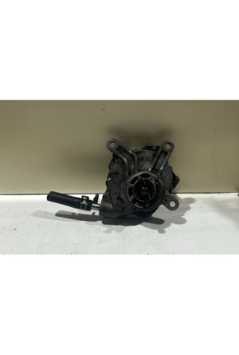 Pompa a vuoto toyota rav4...