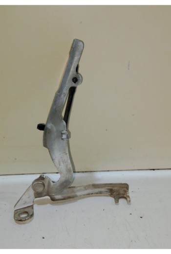 Cerniera cofano anteriore...