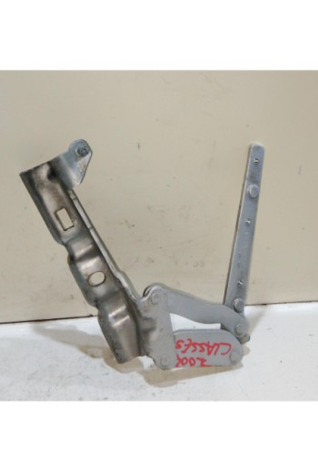 Cerniera cofano anteriore...