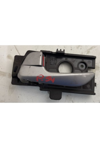 Maniglia interna posteriore...