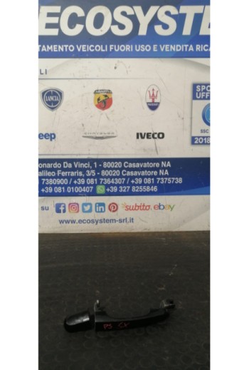 Maniglia esterna posteriore...