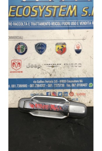 Maniglia esterna posteriore...